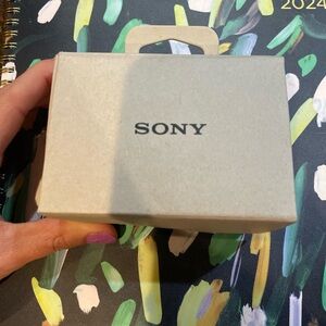 Sony wireless earbuds MAKE OFFER wf-c500